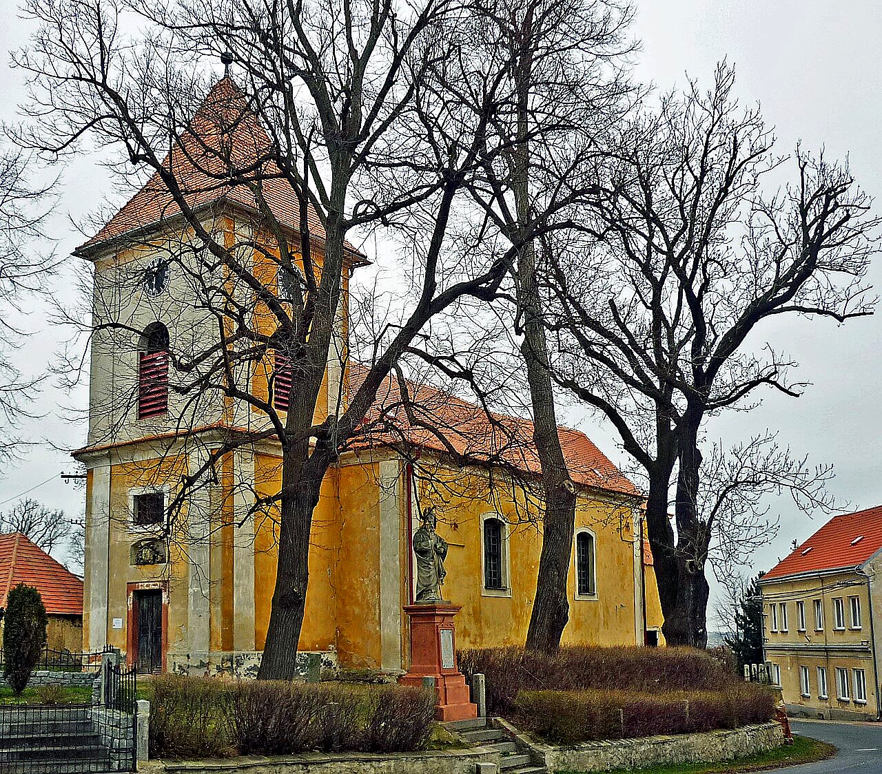 
<span>Kostel svatého Mikuláše (Nepomyšl)</span>
