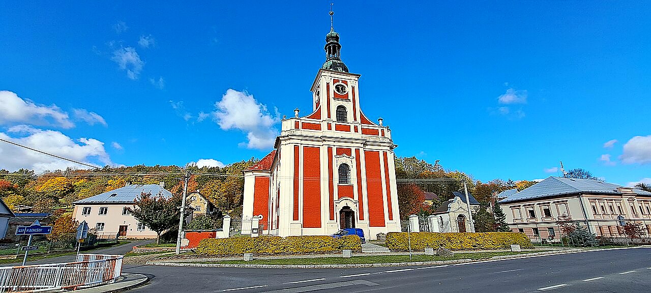 
<span>Kostel svatého Mikuláše (Lichnov)</span>
