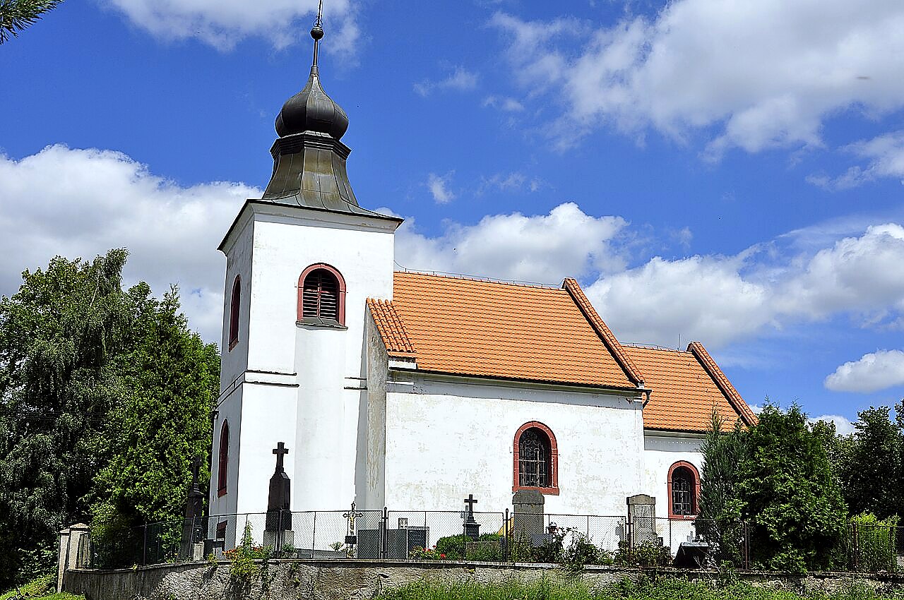 
<span>Kostel svatého Mikuláše v Oticích</span>
