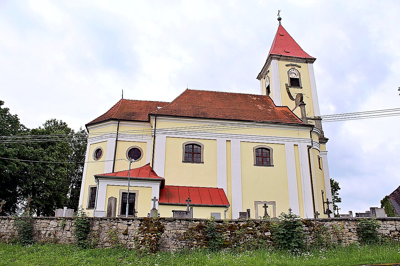 
<span>Kostel svatého Oldřicha a Linharta</span>
