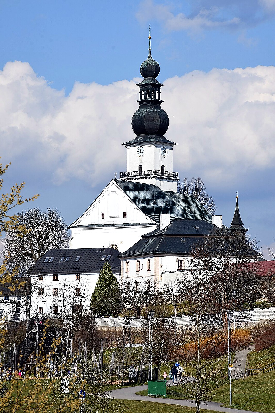 
<span>Kostel svatého Prokopa (Žďár nad Sázavou 1)</span>
