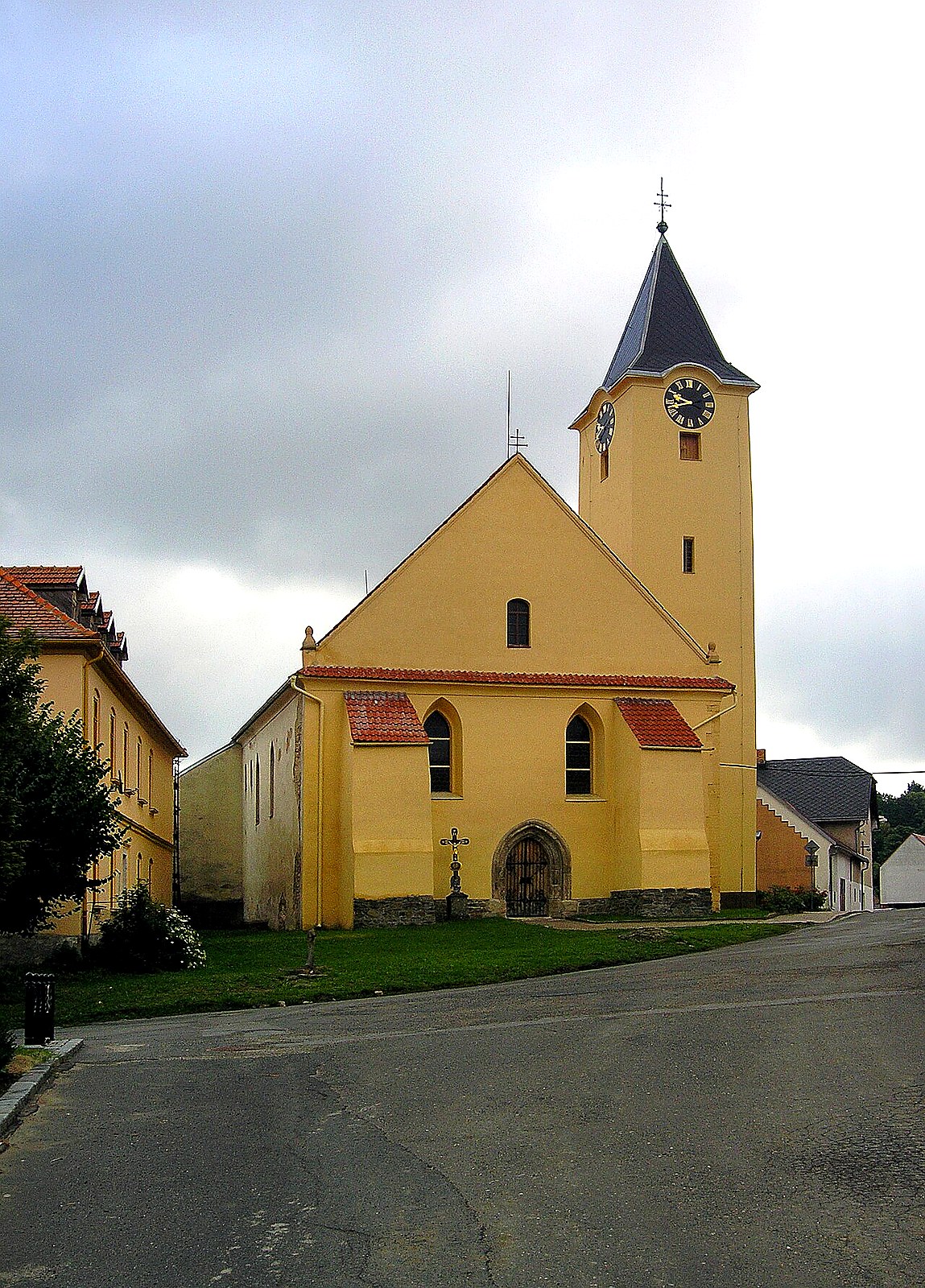 
<span>Kostel svatého Vavřince (Zbraslavice)</span>
