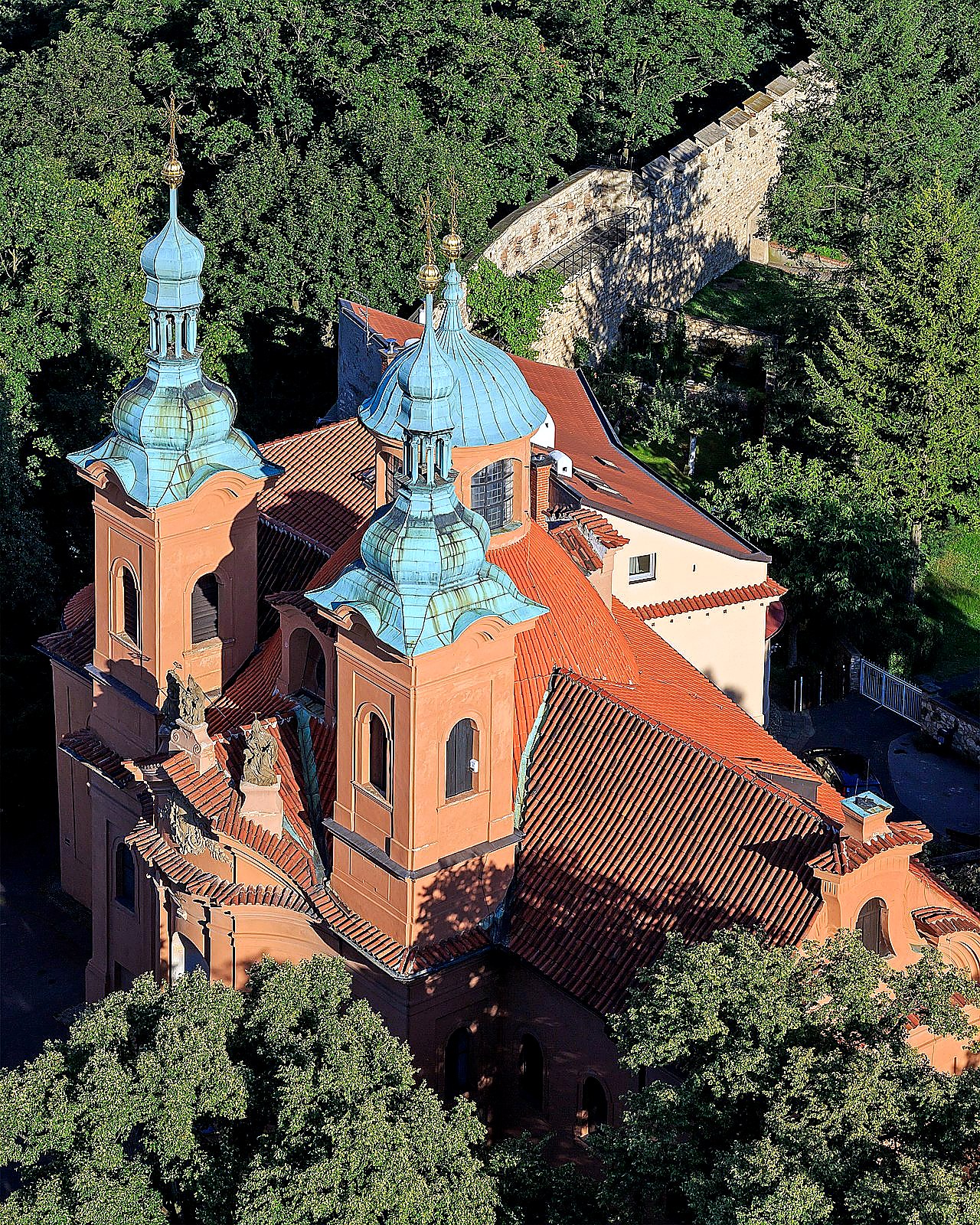 
<span>Kostel svatého Vavřince na Petříně</span>
