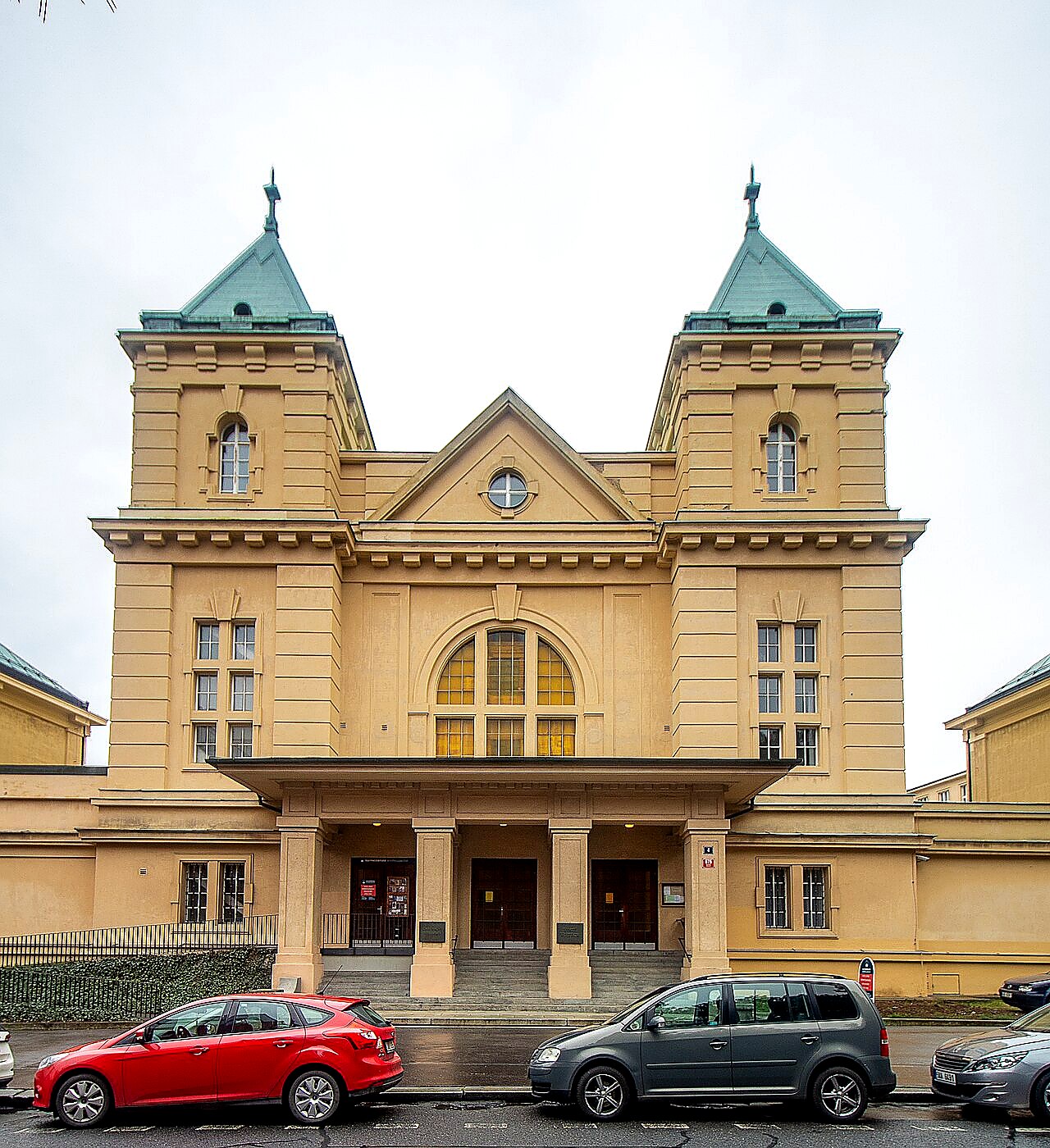 
<span>Kostel svatého Vojtěcha v Dejvicích</span>
