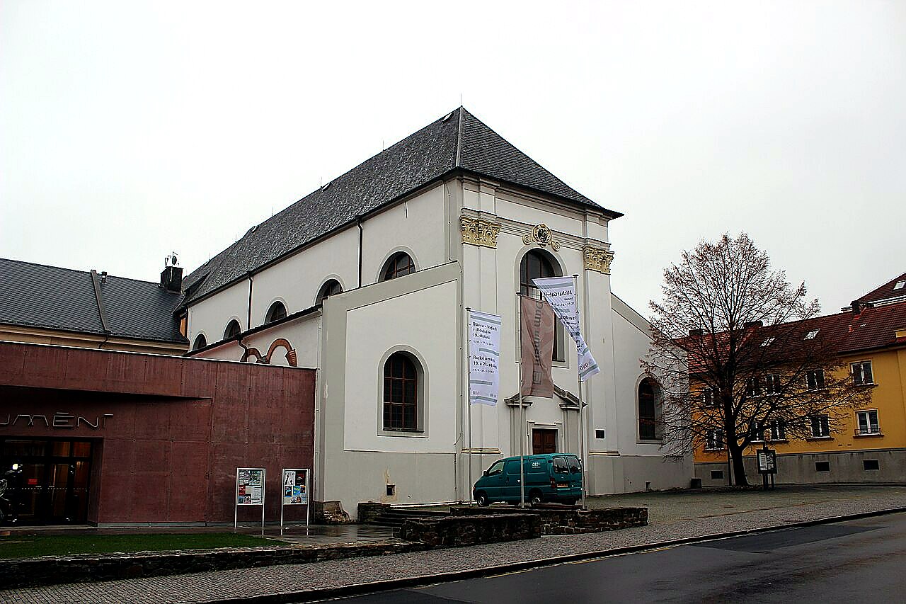 
<span>Kostel svatého Václava (Opava-Město)</span>
