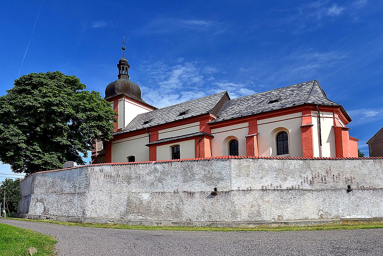 
<span>Kostel svatého Václava (Nahořečice)</span>
