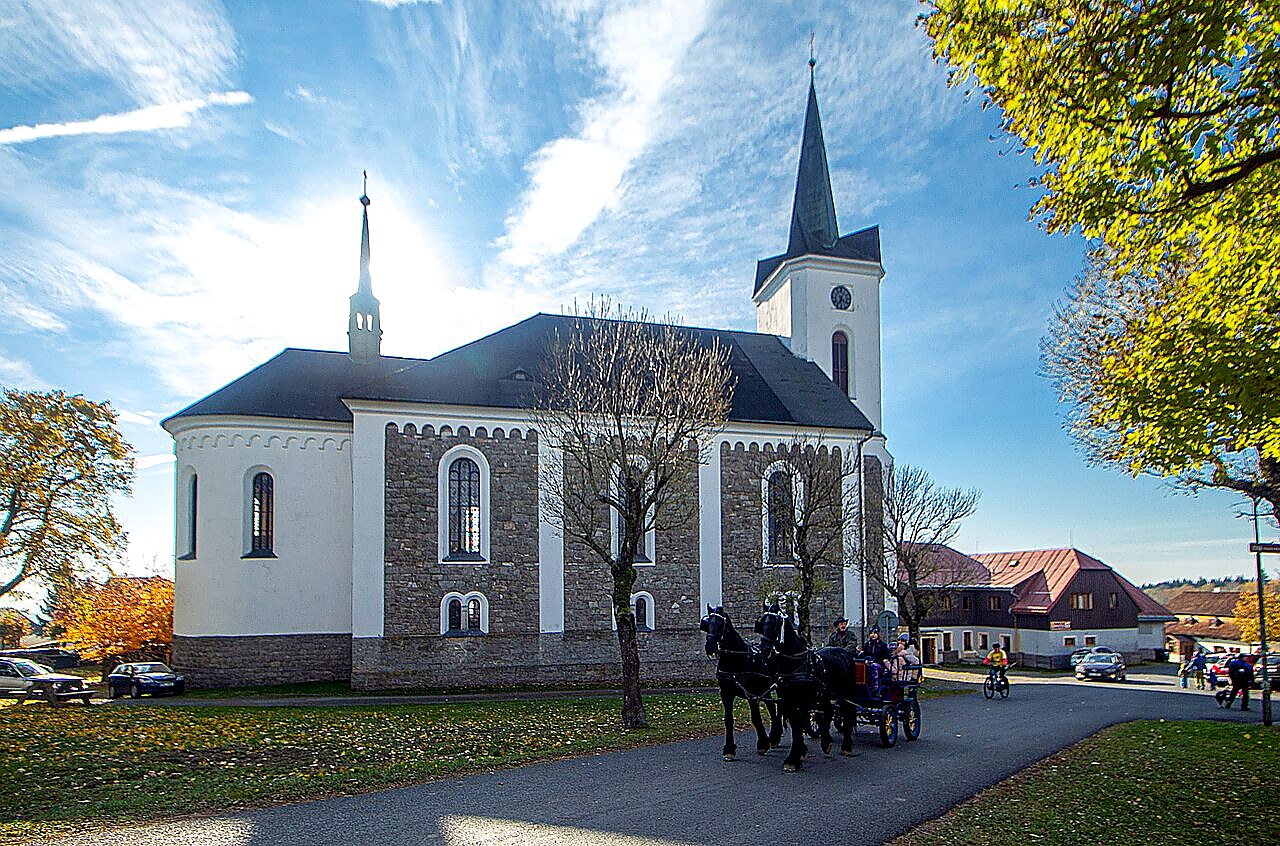 
<span>Kostel svatého Víta v Příchovicích</span>
