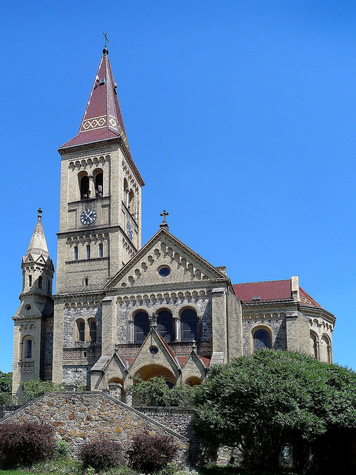 
<span>Kostel svatých Petra a Pavla (Hosín)</span>
