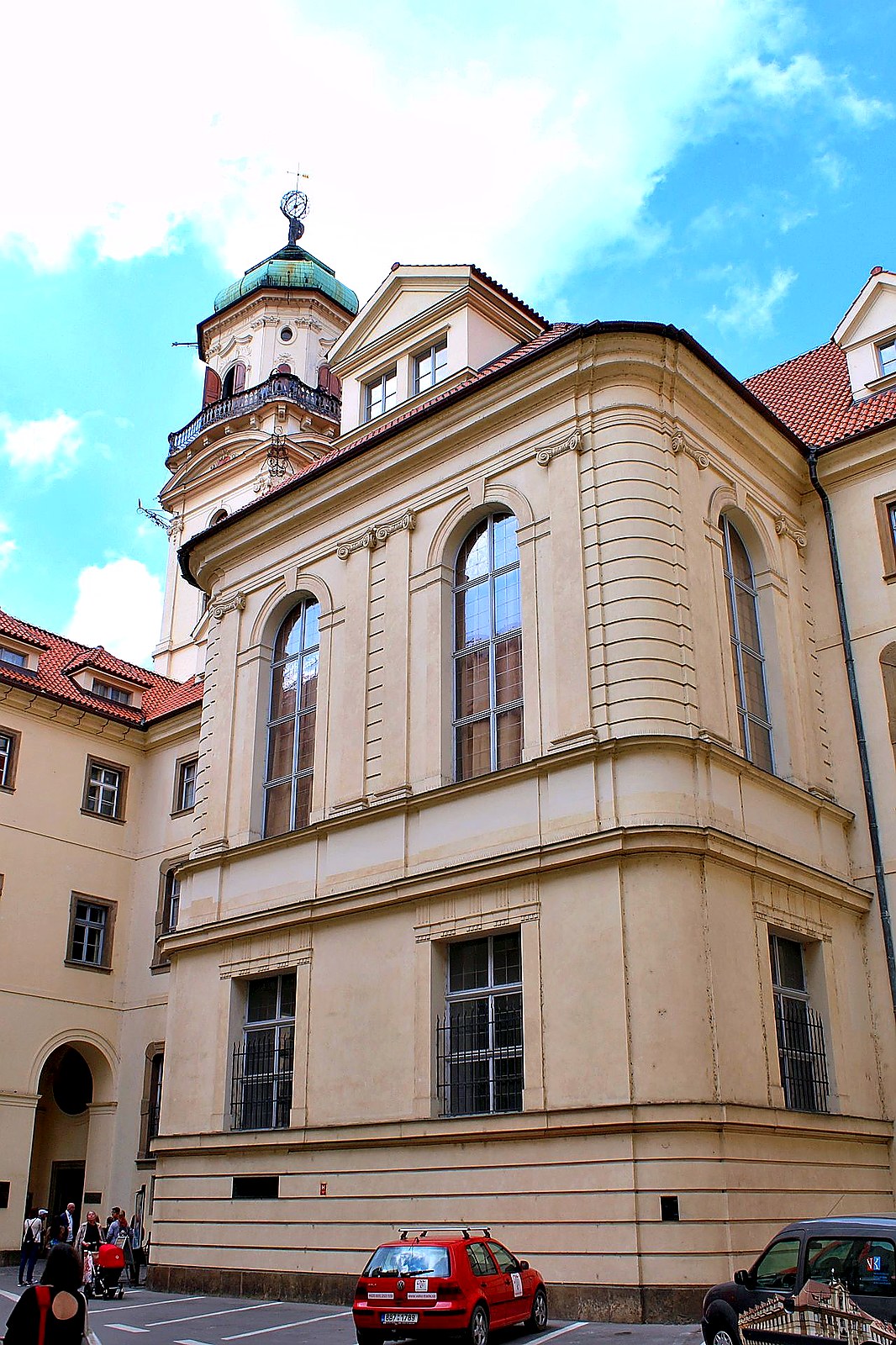 
<span>Zrcadlová kaple</span>
