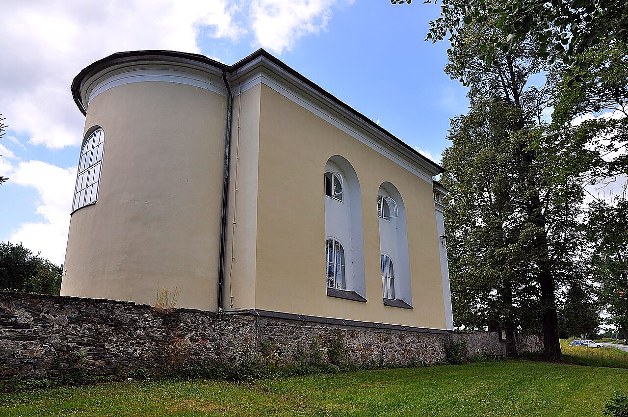 
<span>evangelický kostel v Horní Krupé</span>
