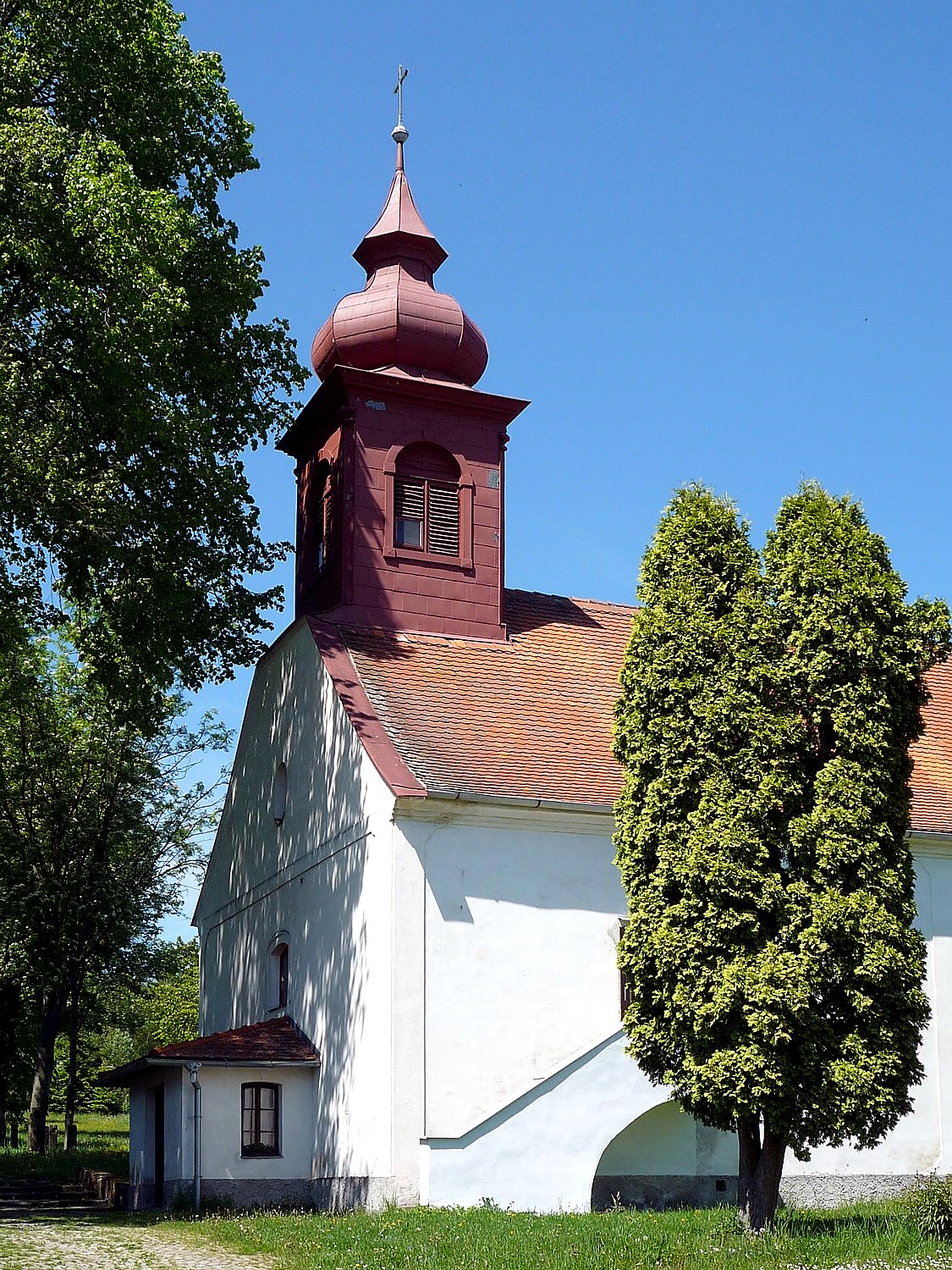 
<span>evangelický kostel v Horních Dubenkách</span>
