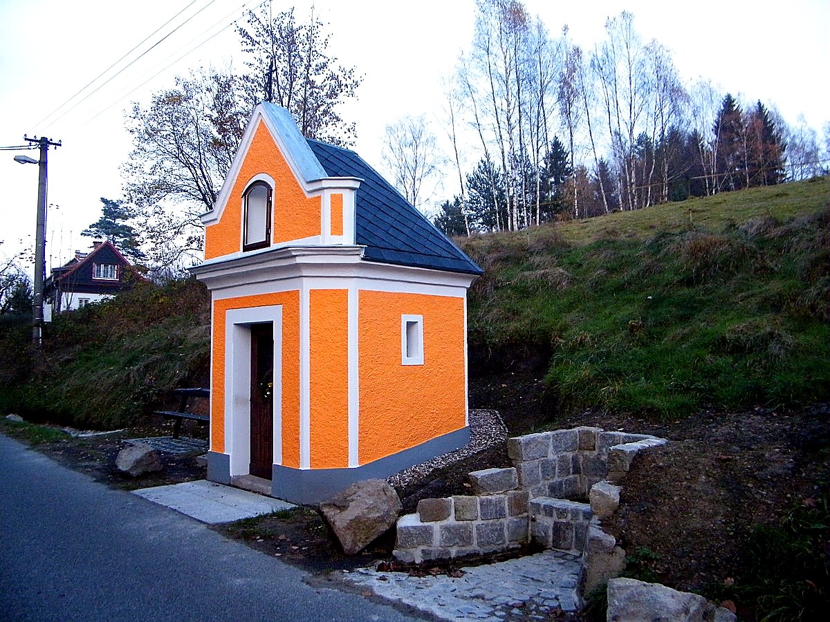 
<span>kaple Korunování a Nanebevzetí Panny Marie</span>
