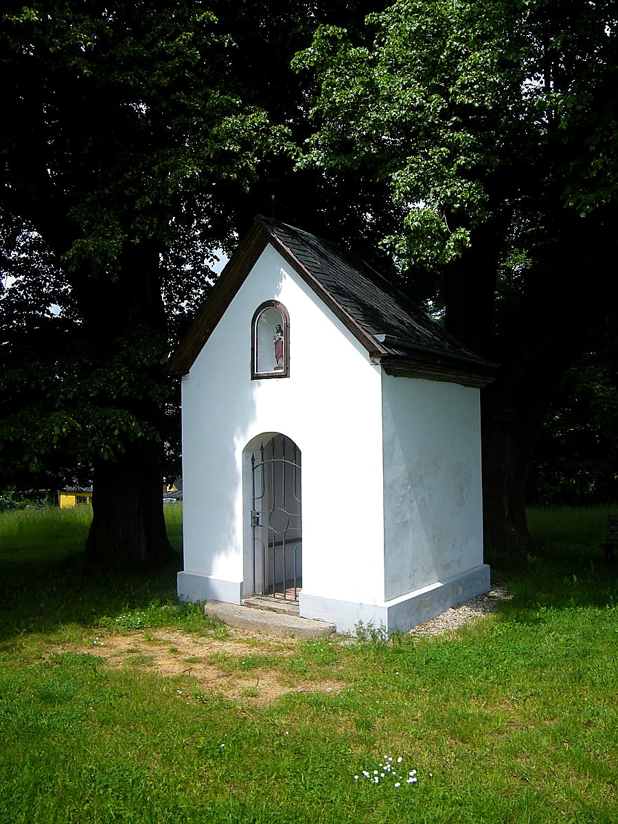 
<span>kaple Nejsvětější Trojice (Království)</span>
