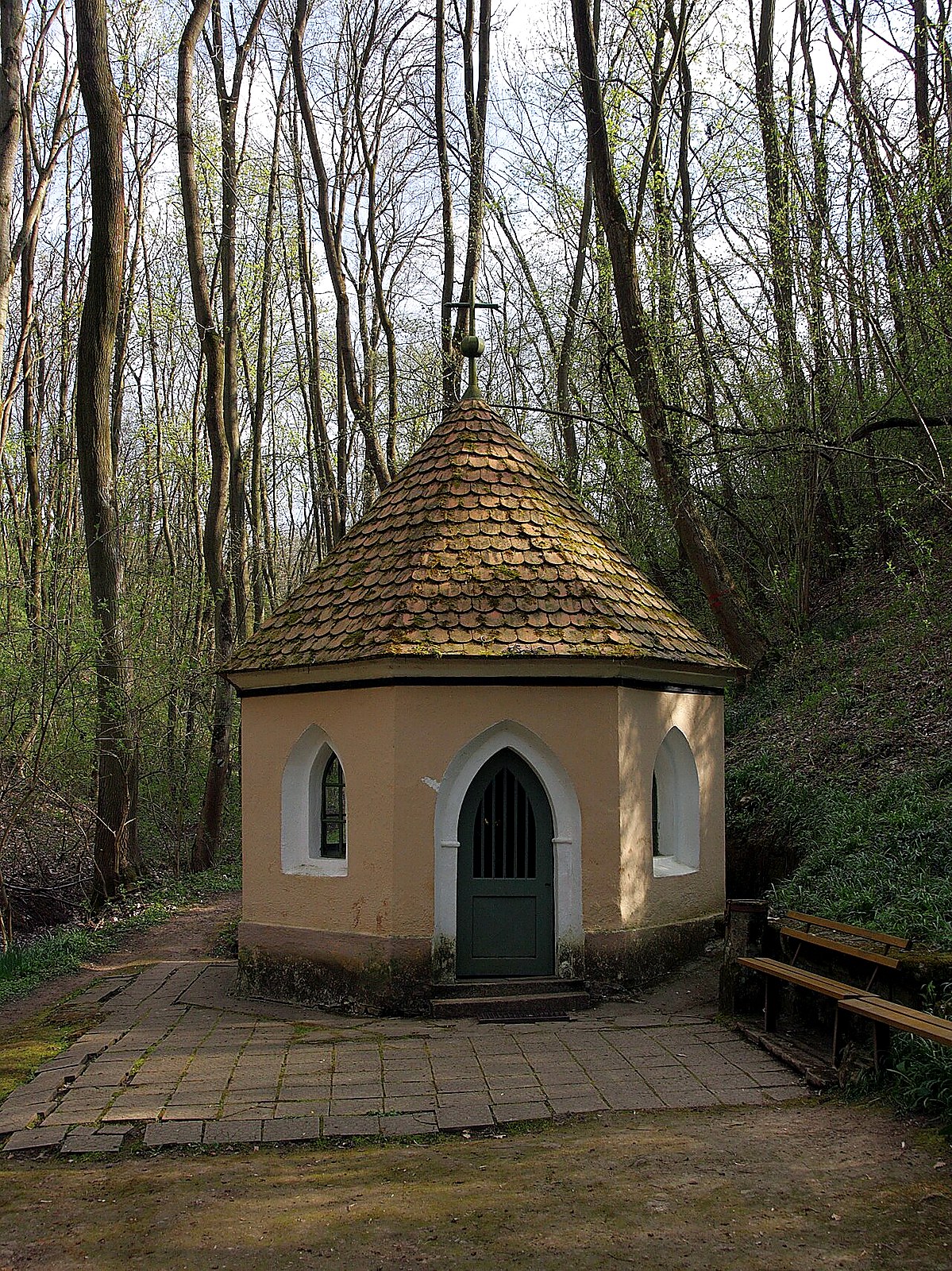 
<span>kaple Panny Marie (Rokytná)</span>
