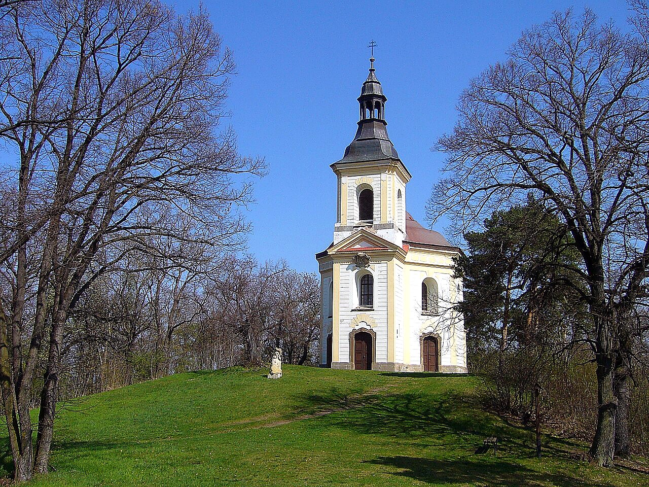 
<span>kaple Panny Marie Pomocné (Vintířov)</span>
