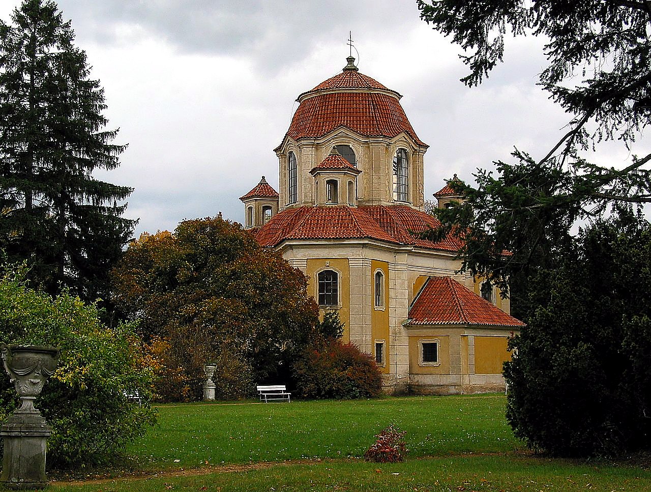 
<span>kaple svaté Anny (Panenské Břežany)</span>
