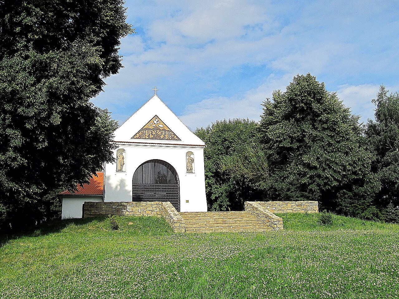 
<span>kaple svatého Rocha (Jarošov)</span>
