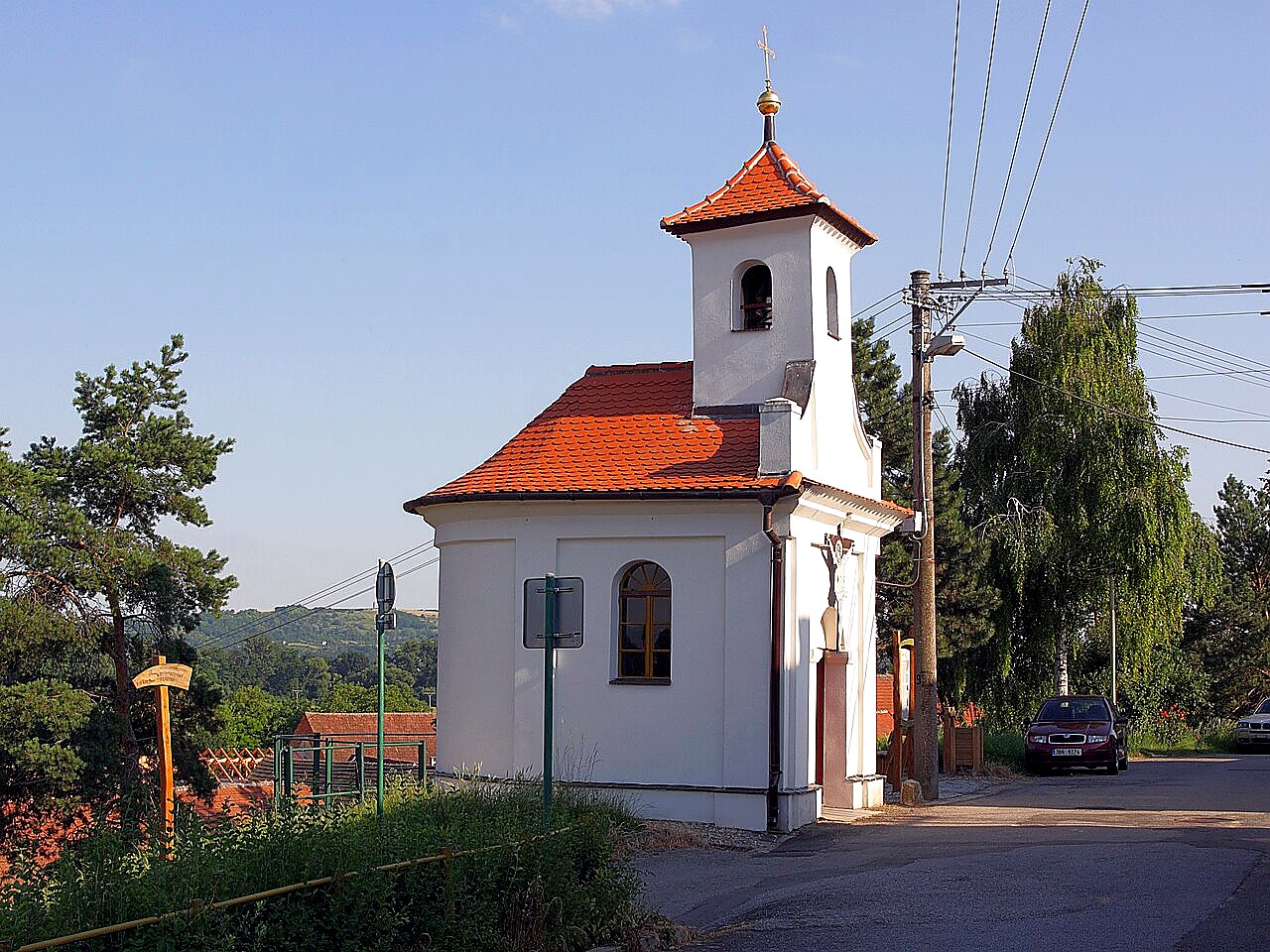 
<span>kaple svatého Václava (Holasice)</span>
