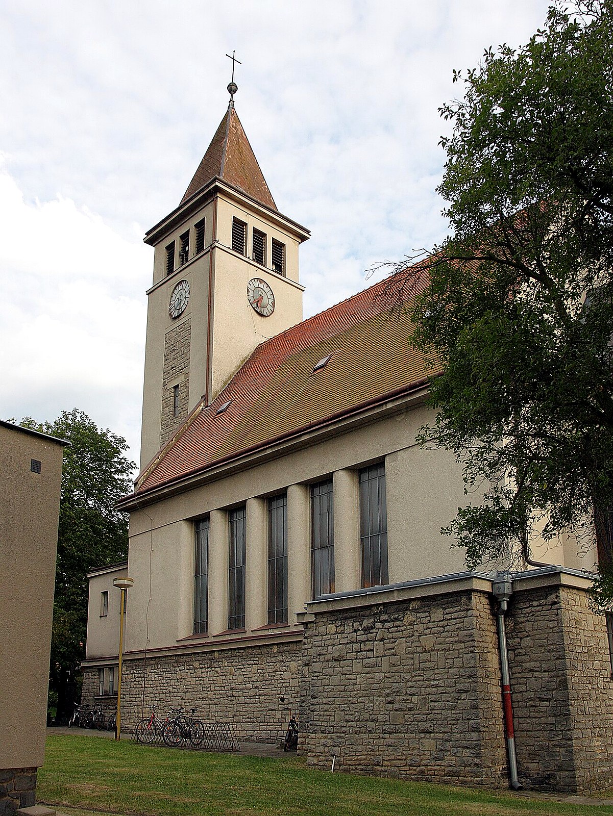 
<span>kostel Božského srdce Páně (Blažovice)</span>

