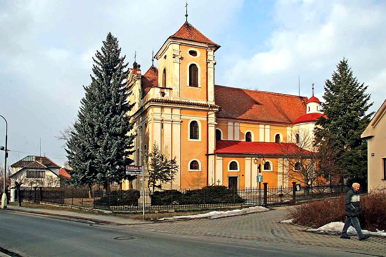 
<span>kostel Narození Panny Marie (Dašice)</span>
