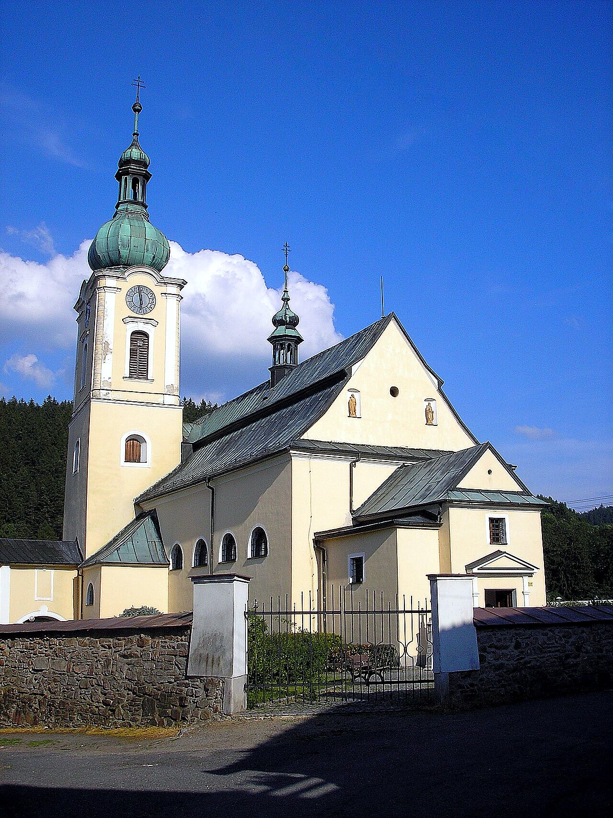 
<span>kostel Narození Panny Marie v Jimramově</span>
