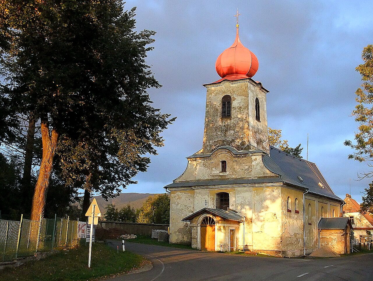 
<span>kostel Navštívení Panny Marie (Červený Potok)</span>

