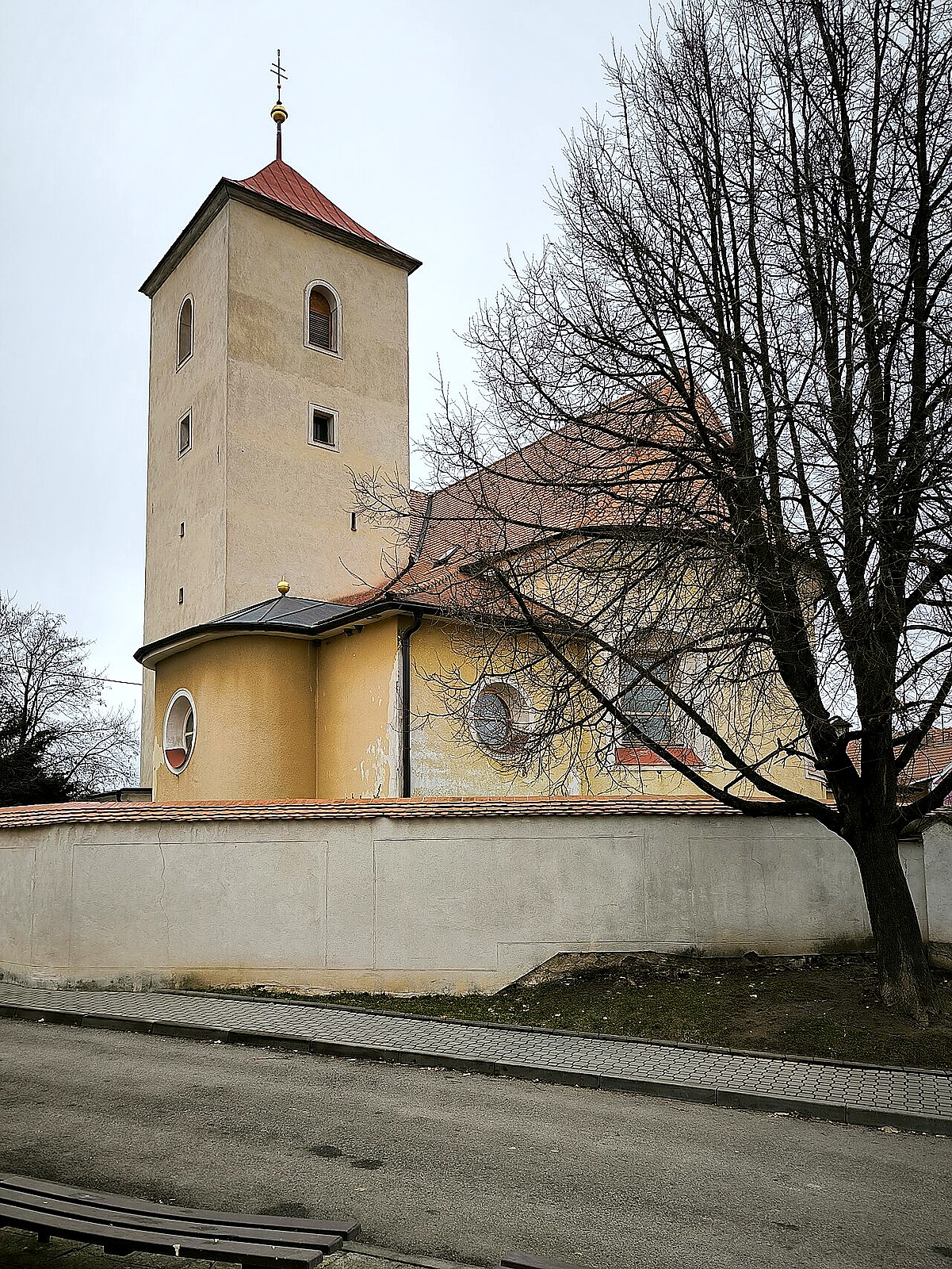 
<span>kostel Nejsvětější Trojice (Lažánky)</span>

