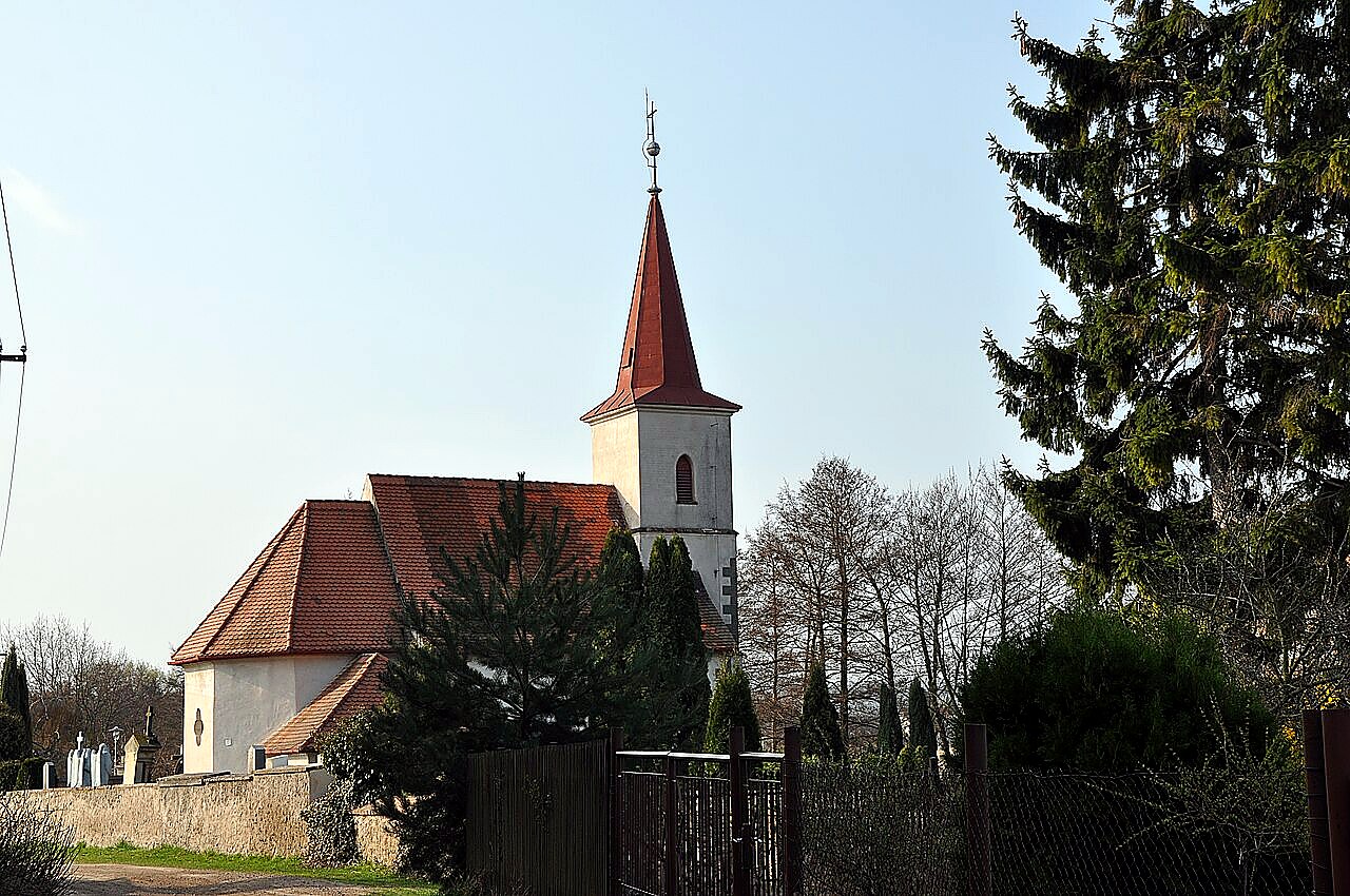
<span>kostel Nejsvětější Trojice (Pouchobrady)</span>
