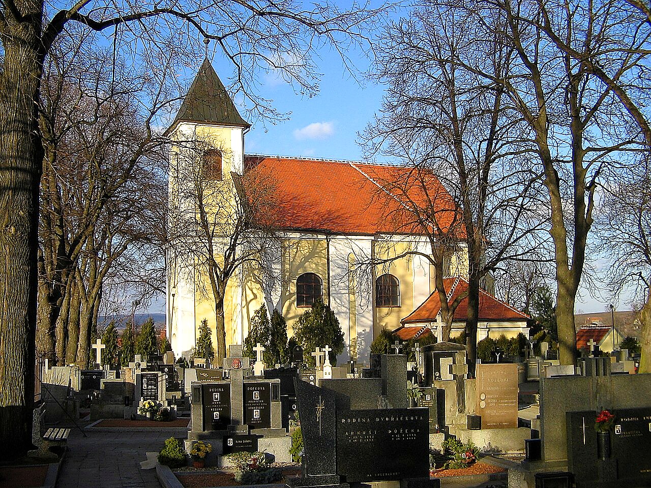 
<span>kostel Povýšení svatého Kříže (Prace)</span>
