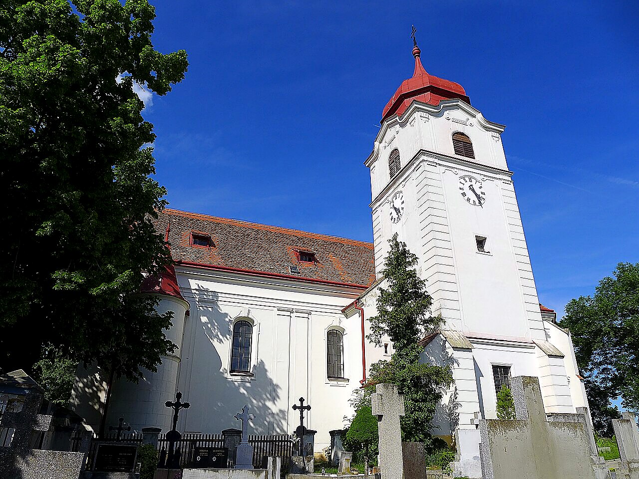 
<span>kostel Povýšení svatého Kříže (Trstěnice)</span>
