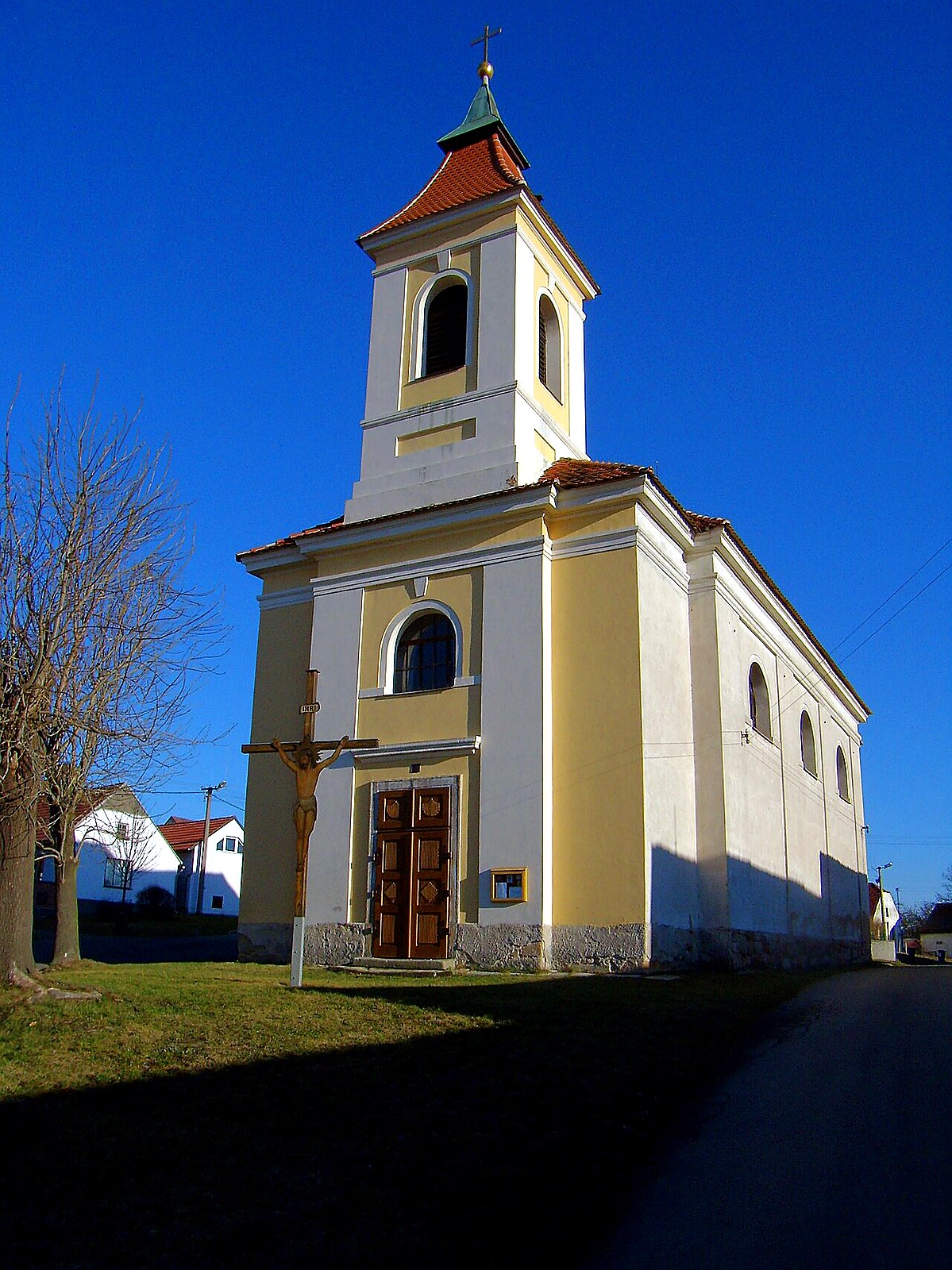 
<span>kostel Povýšení svatého Kříže (Chotíkov)</span>

