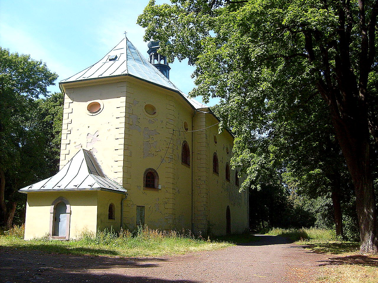 
<span>kostel Proměnění Páně (Chlum)</span>

