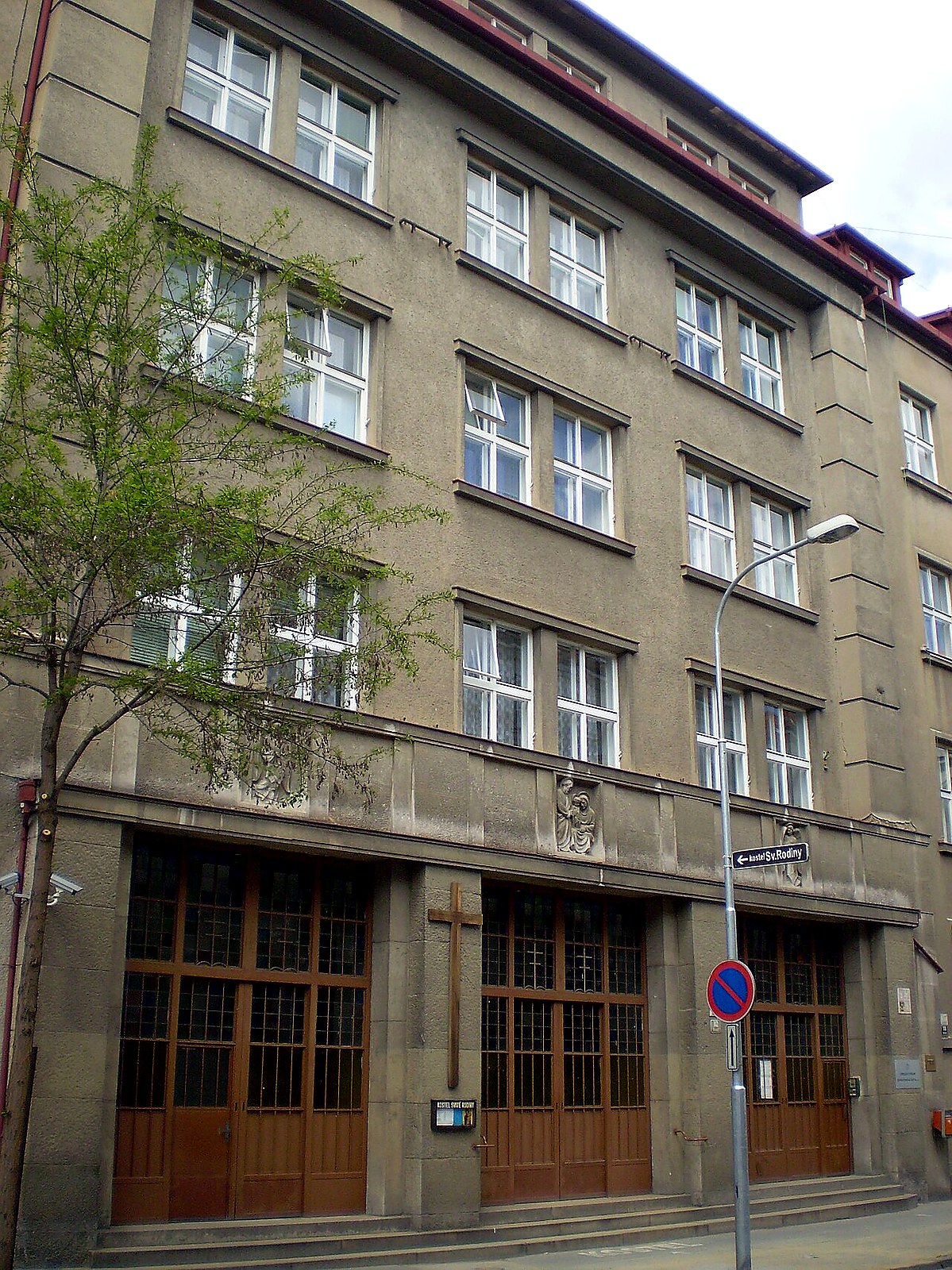 
<span>kostel svaté Rodiny (Veveří)</span>
