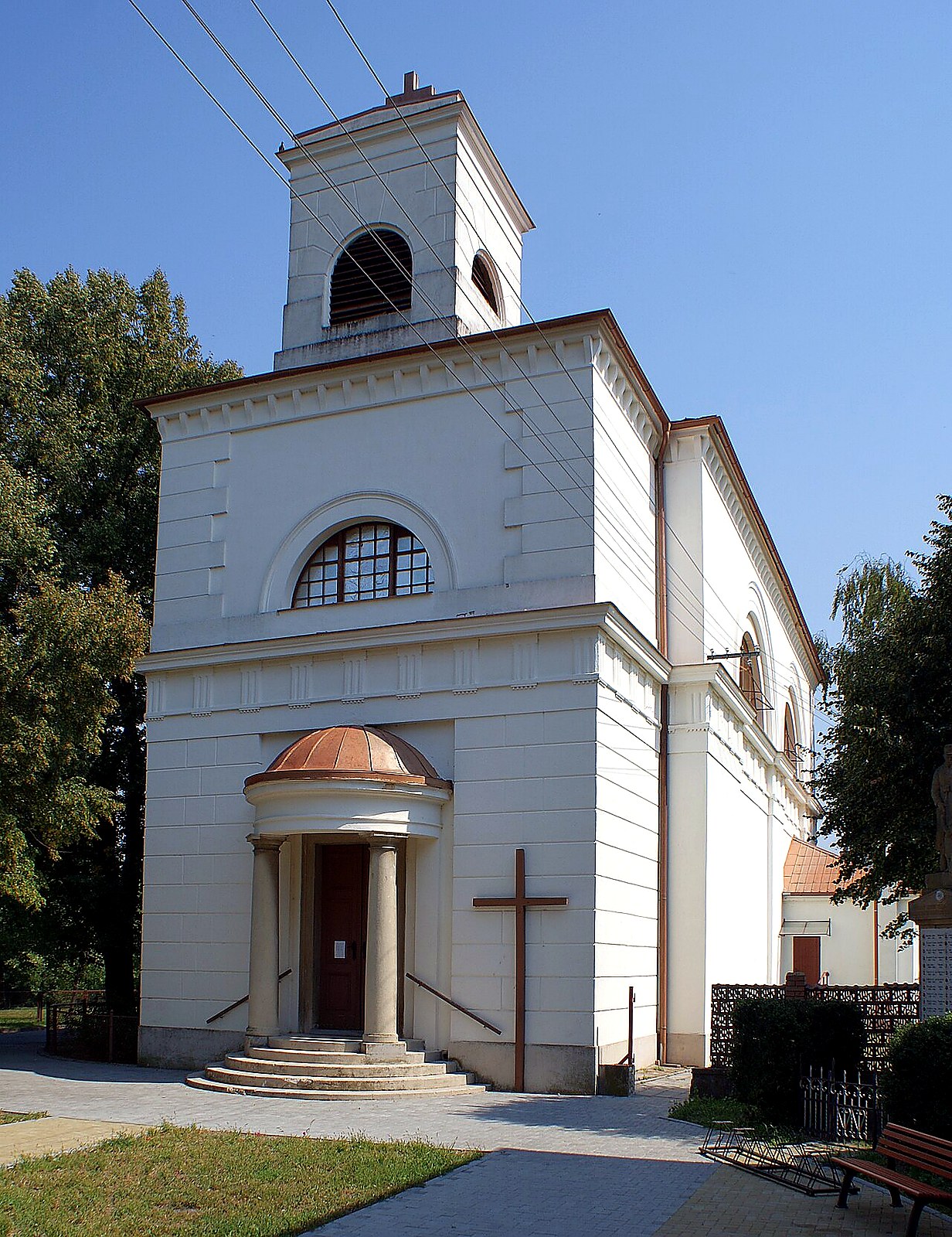 
<span>kostel svatého Bartoloměje (Hlohovec)</span>
