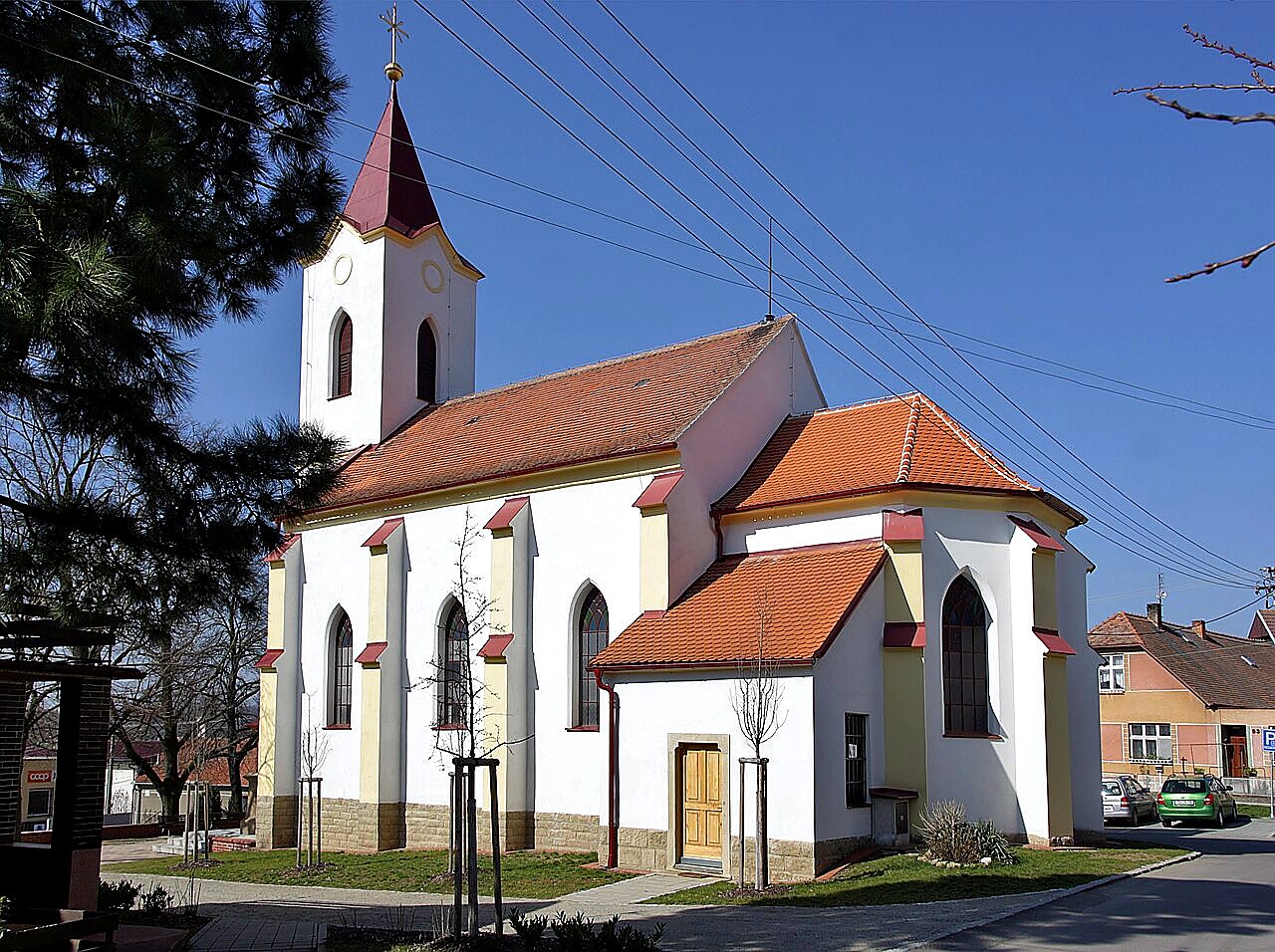 
<span>kostel svatého Cyrila a Metoděje (Rybníky)</span>
