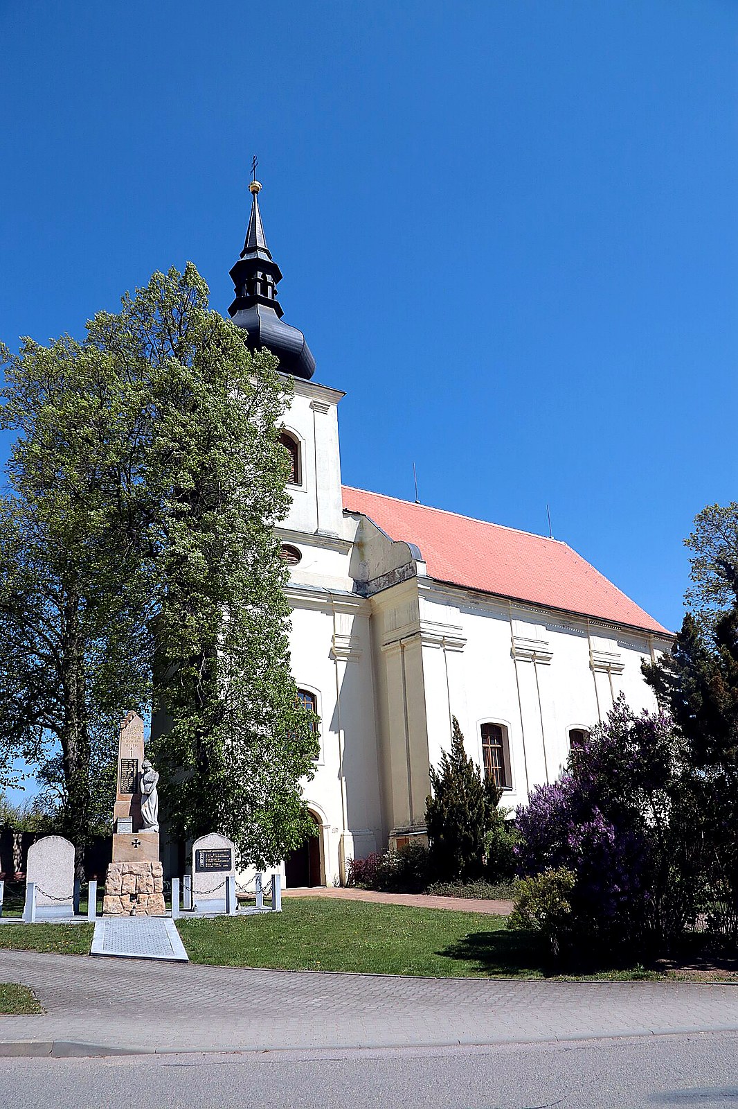 
<span>kostel svatého Jana Křtitele (Lukov)</span>
