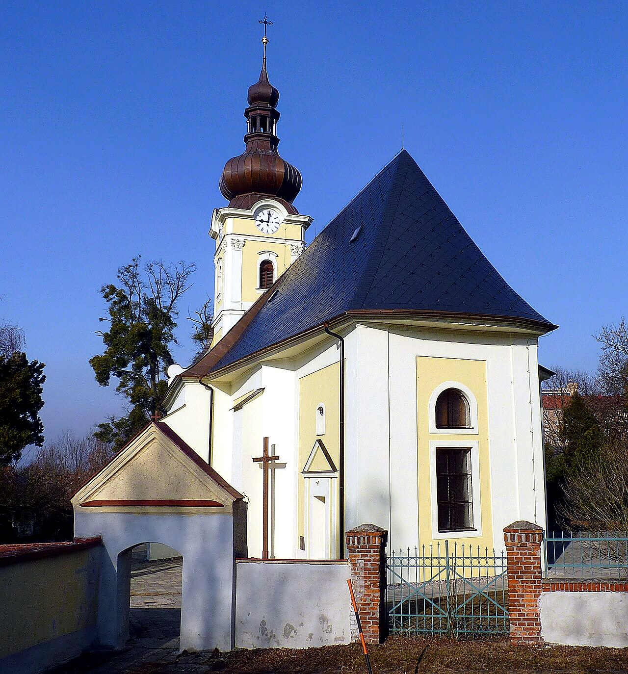 
<span>kostel svatého Mikuláše (Poruba)</span>
