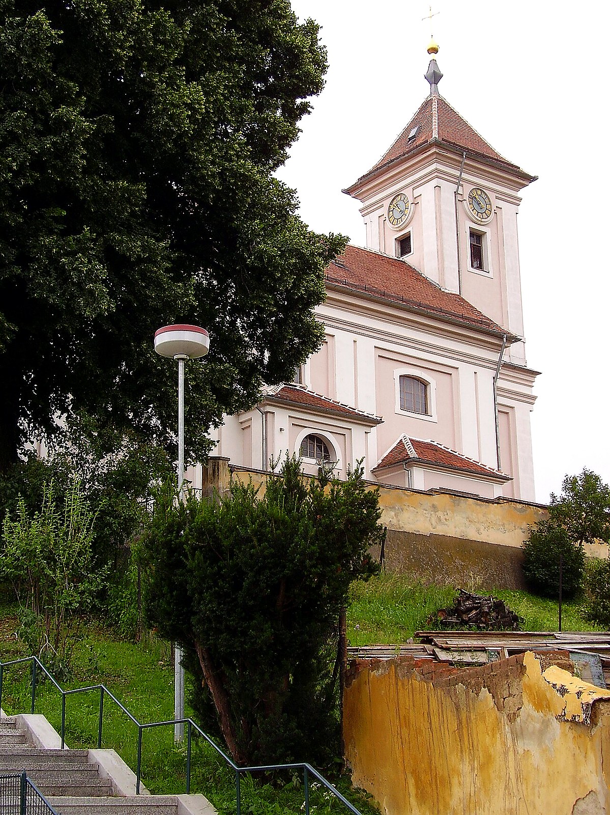 
<span>kostel svatého Mikuláše (Letonice)</span>
