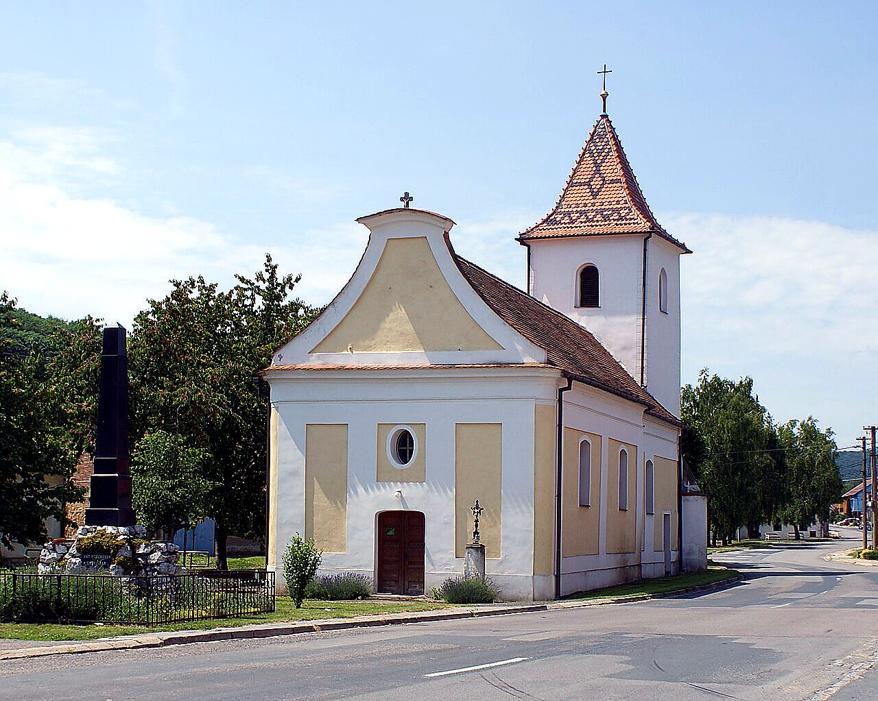 
<span>kostel svatého Osvalda (Milovice)</span>

