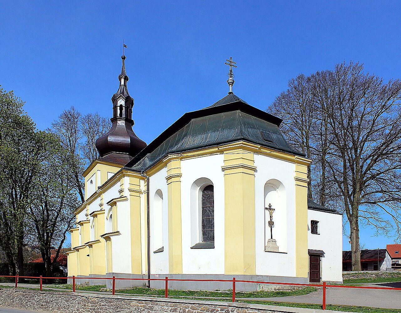 
<span>kostel svatého Vavřince (Rynárec)</span>
