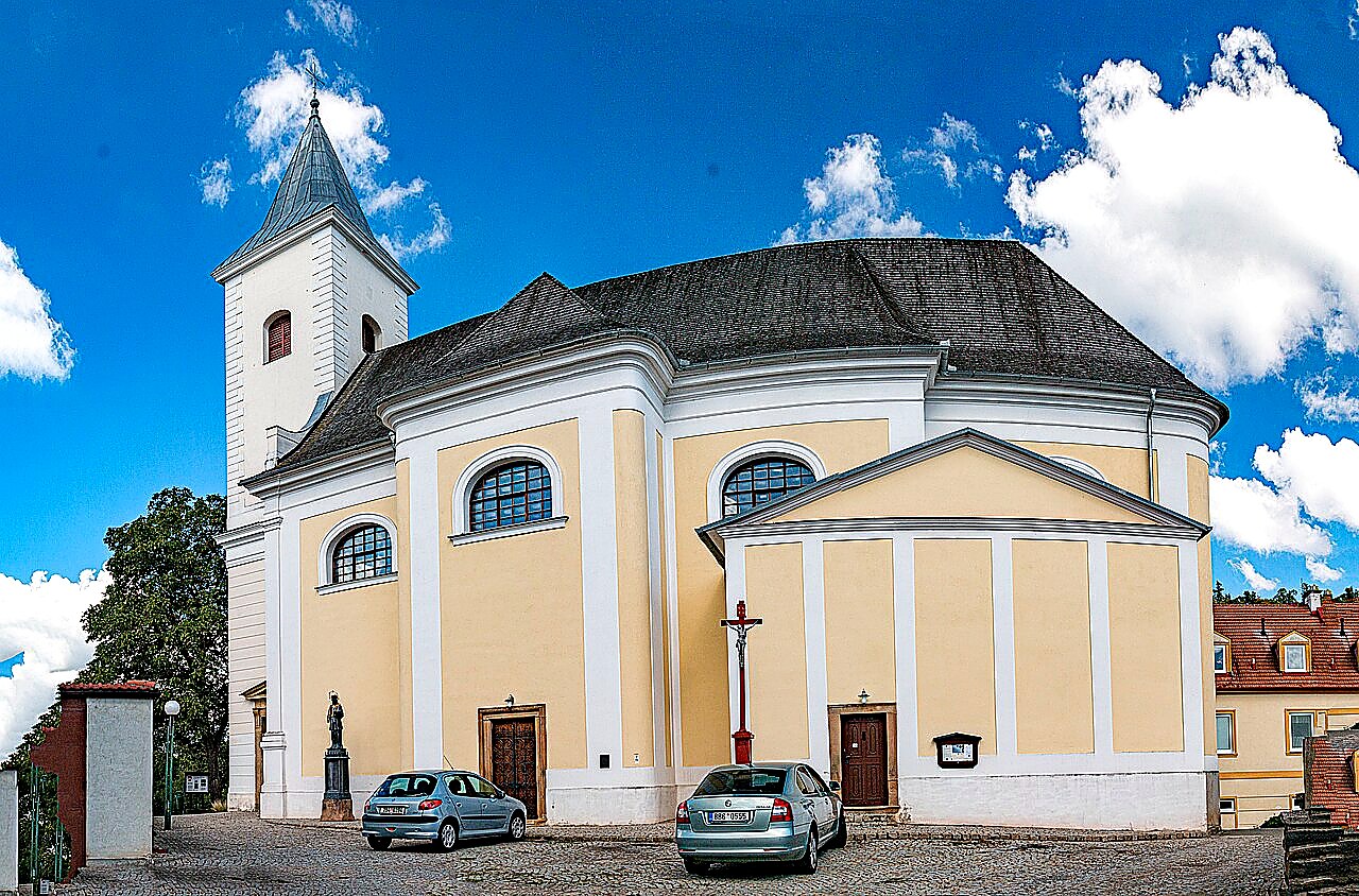 
<span>kostel svatého Vavřince (Černá Hora)</span>
