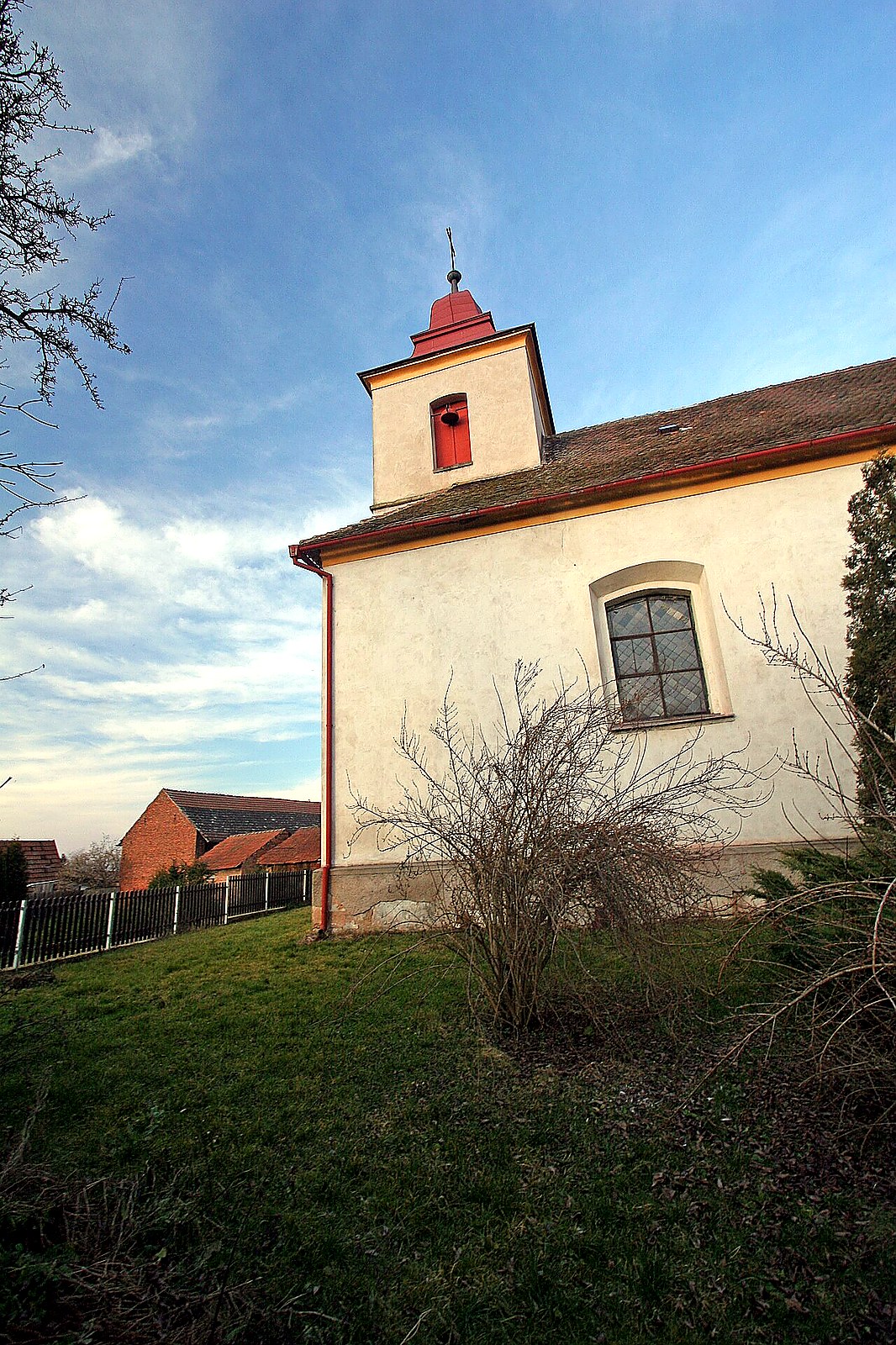 
<span>kostel svatého Václava (Ohnišťany)</span>
