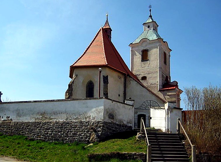 
<span>kostel svatých Petra a Pavla (Volfířov)</span>
