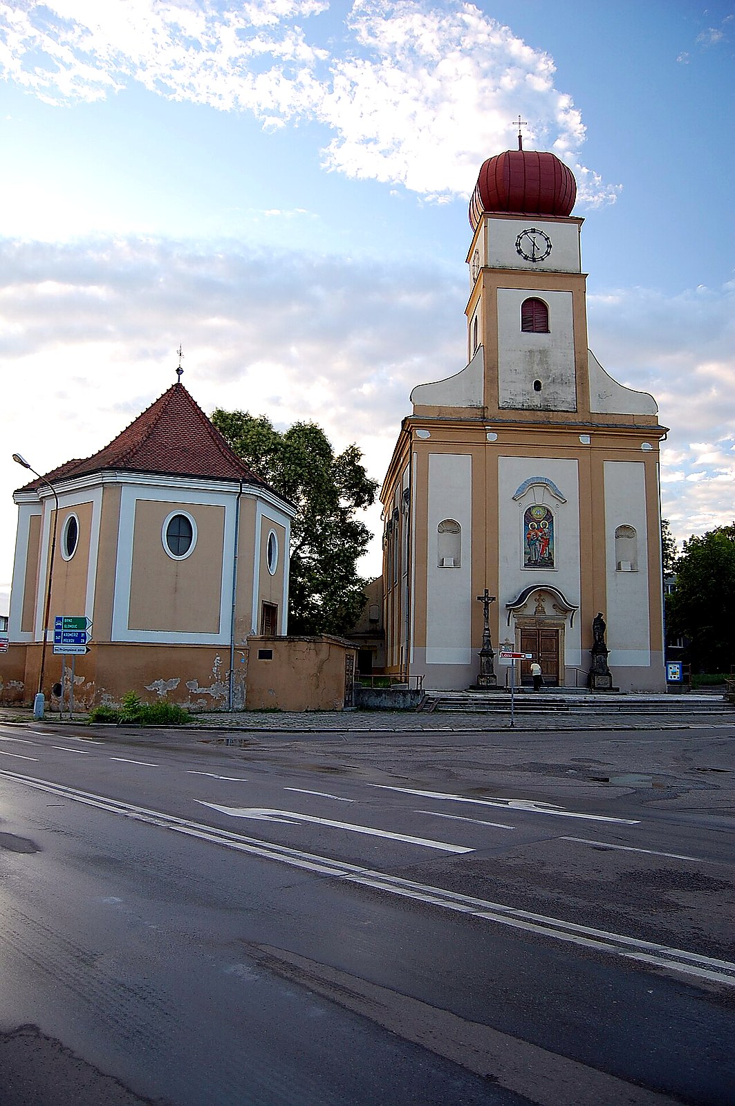 
<span>kostel svatých Petra a Pavla (Prostějov)</span>
