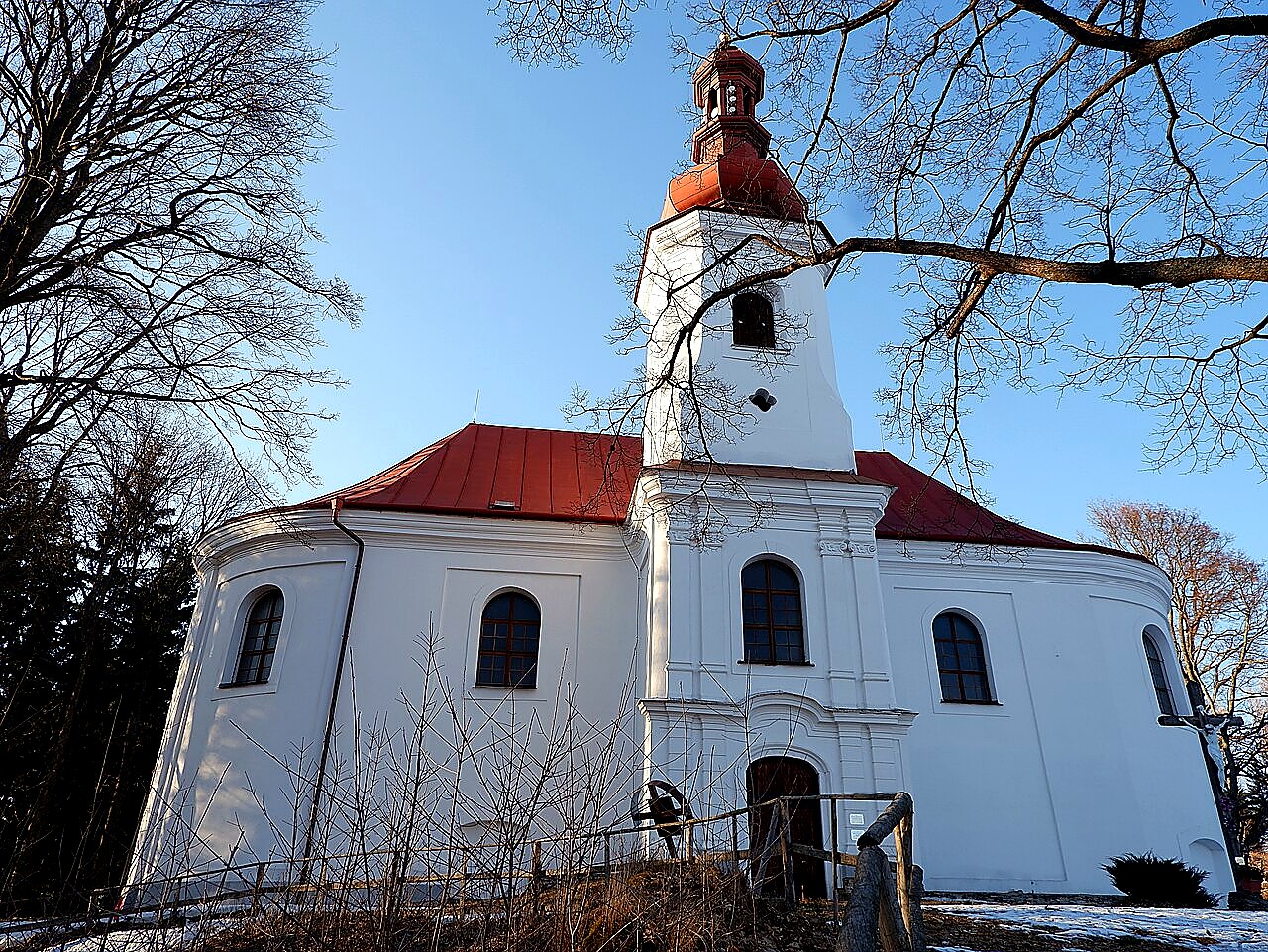 
<span>poutní kostel svaté Anny</span>
