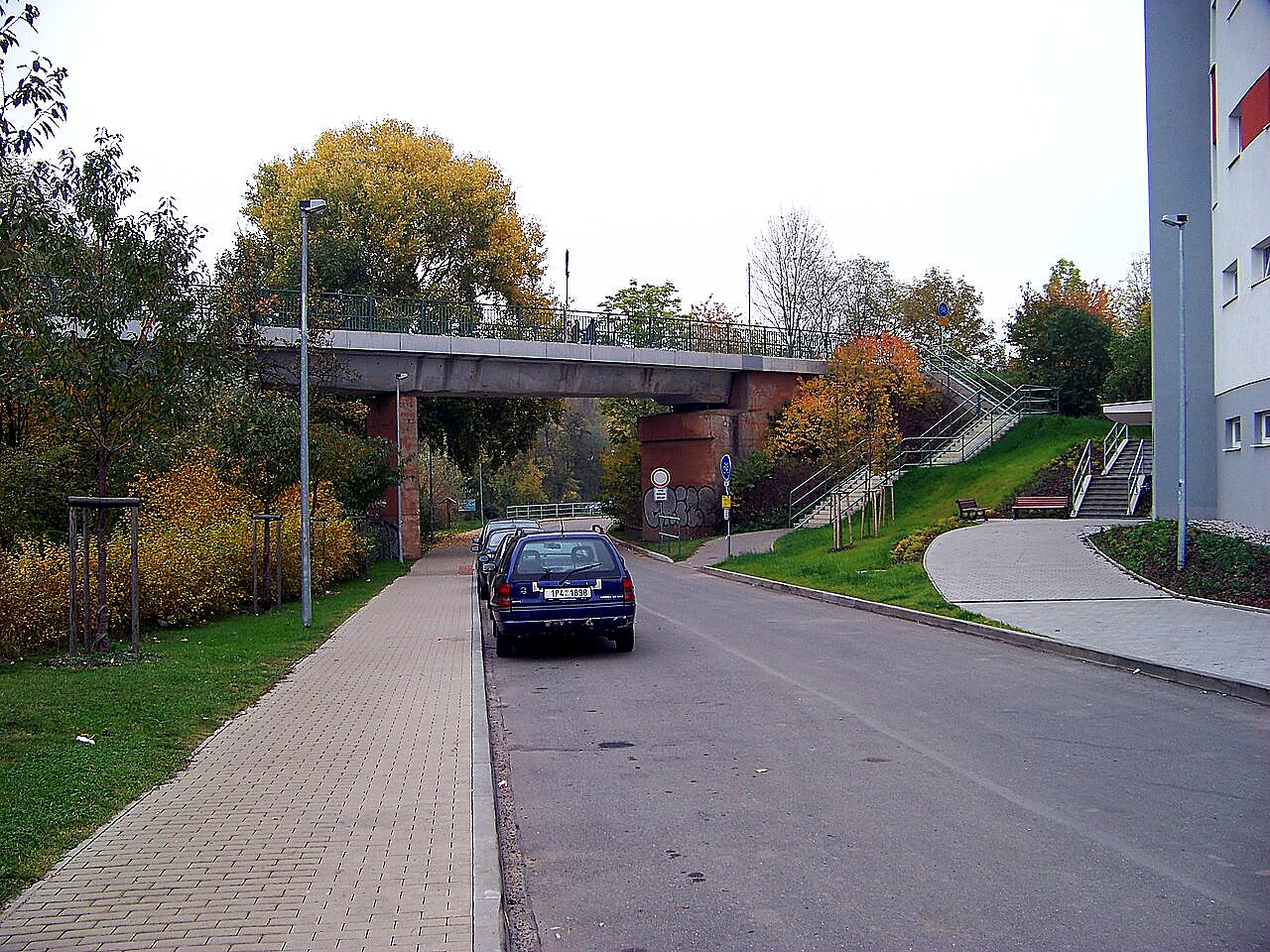 
<span>K náhonu</span>
