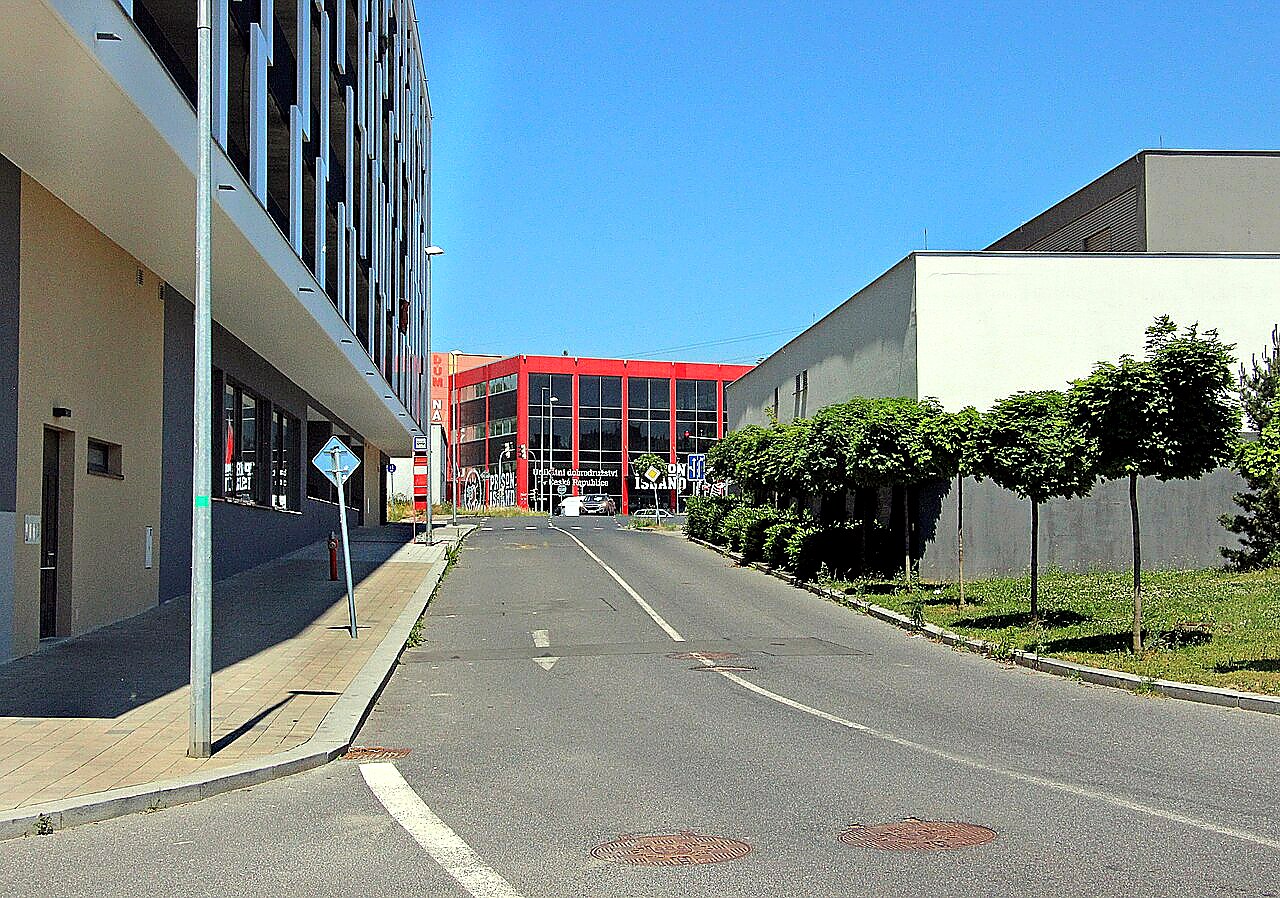 
<span>Lehovecká</span>
