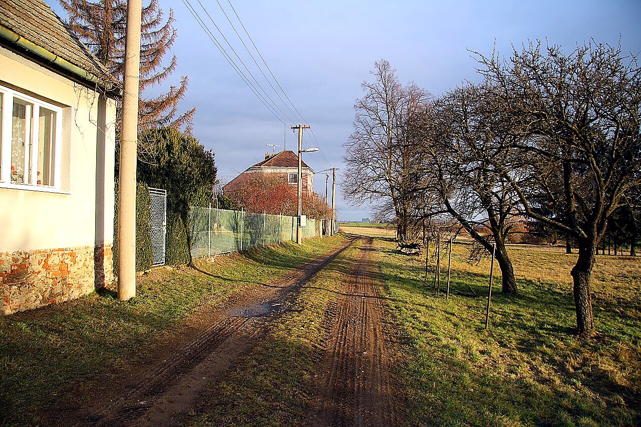 
<span>Loudilka</span>
