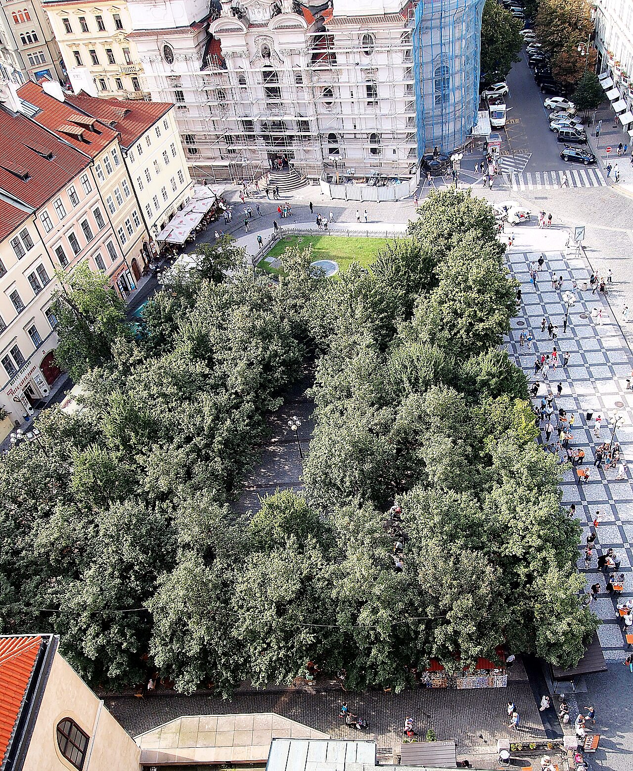
<span>Mikulášská</span>
