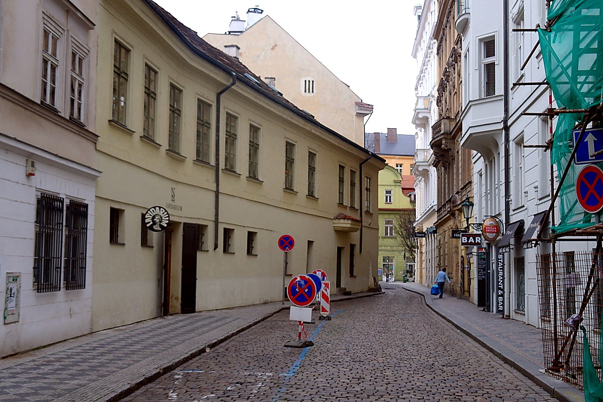 
<span>Rámová</span>
